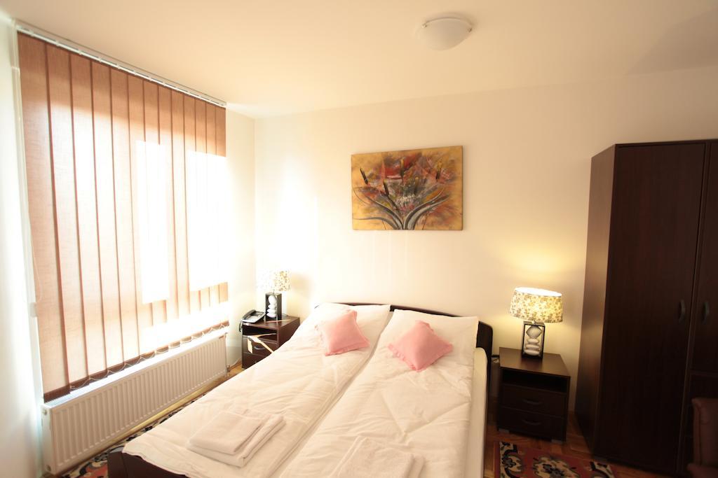 Hostel Royal Obrenovac (Belgrade) Room photo