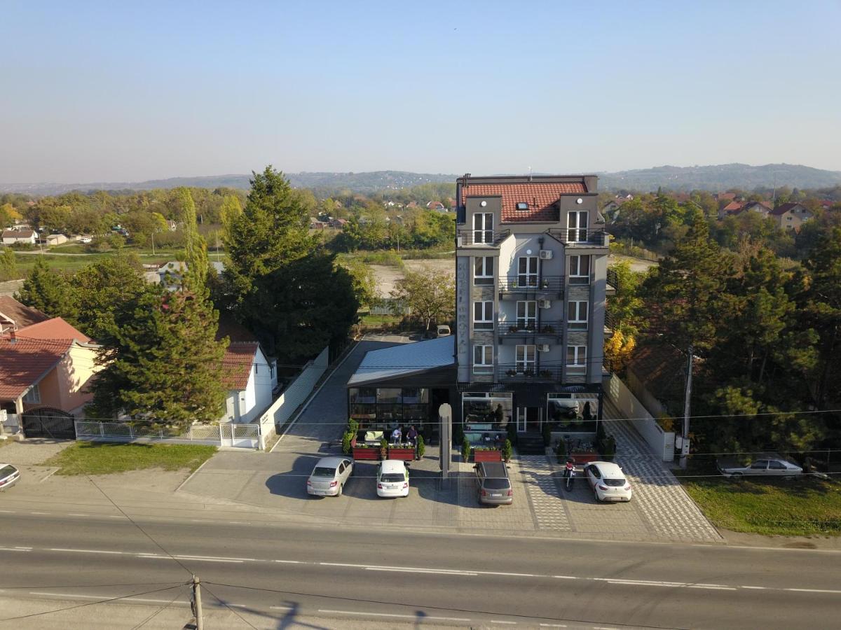 Hostel Royal Obrenovac (Belgrade) Exterior photo